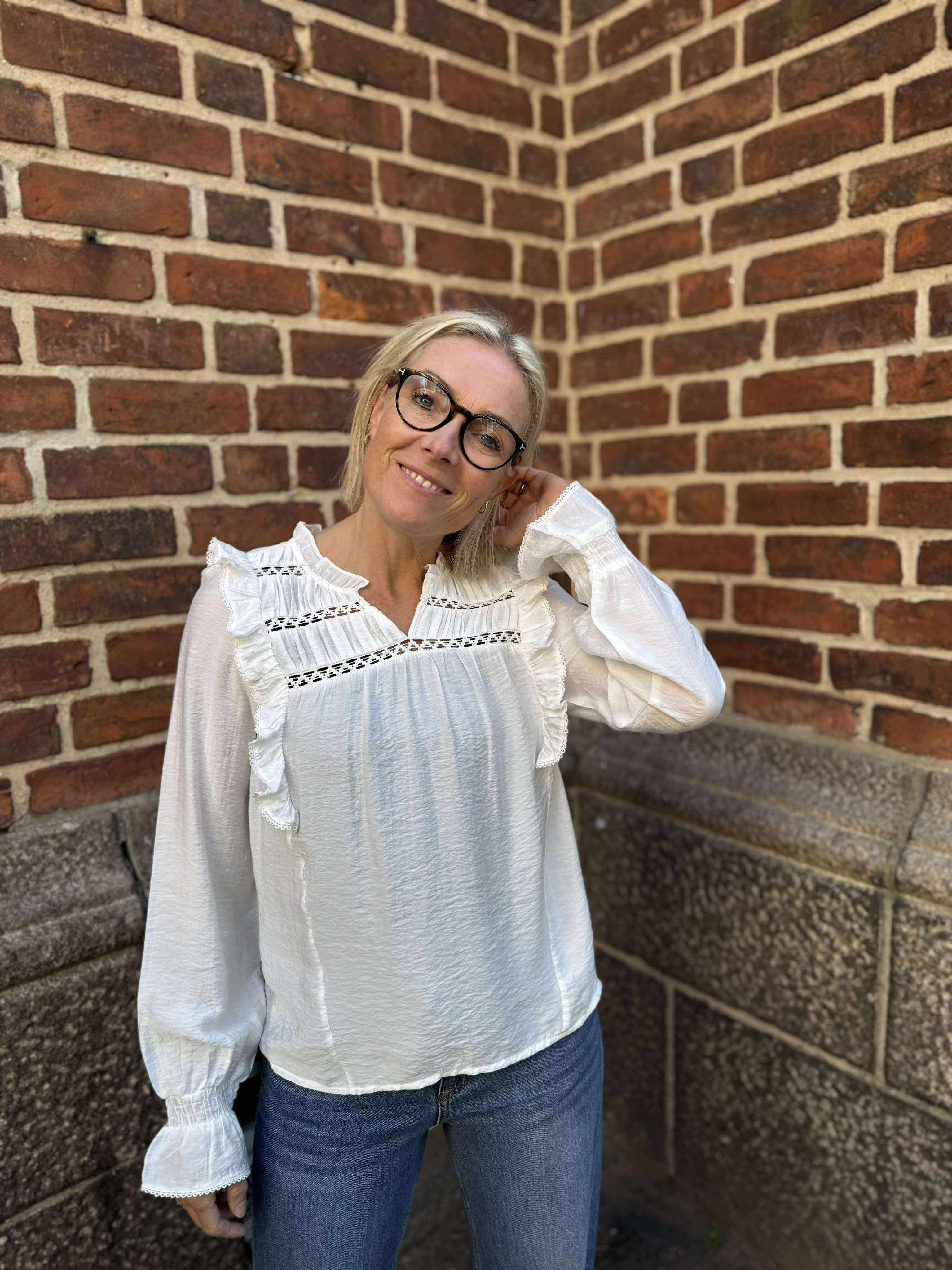 VMELSIE Top - Snow White